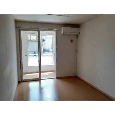 ラフレシ－ル　Ｂ 103【管理NO：1-016076802-01030】 ★家具家電は申し込み後に搬入します 2026年08月中旬入居可能の物件写真2