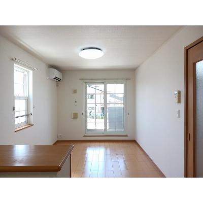 ララコート足洗 201【管理NO：1-014751201-02010】 ★家具家電は申し込み後に搬入します 2026年08月中旬入居可能の物件写真2