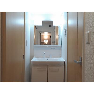 エソール中川 202【管理NO：1-025482901-02020】 ★家具家電は申し込み後に搬入します 2026年08月中旬入居可能の物件写真6