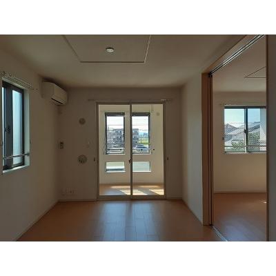セレノⅠ 201【管理NO：1-019809901-02010】 ★家具家電は申し込み後に搬入します 2026年08月下旬入居可能の物件写真2