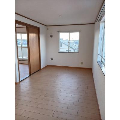 apartment 神奈川県愛甲郡愛川町中津２２１５番地 

↓地図はこちらから
