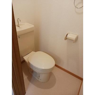 apartment 神奈川県愛甲郡愛川町中津２２１５番地 

↓地図はこちらから