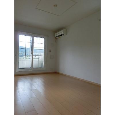 ソレイユＦｕｊｉ 202【管理NO：1-015506801-02020】 ★家具家電は申し込み後に搬入します★ ★2026年09月中旬入居可能★の物件写真2