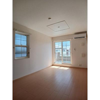 プランタン 202【管理NO：1-016767801-02020】 ★家具家電は申し込み後に搬入します 2026年08月中旬入居可能の物件写真2