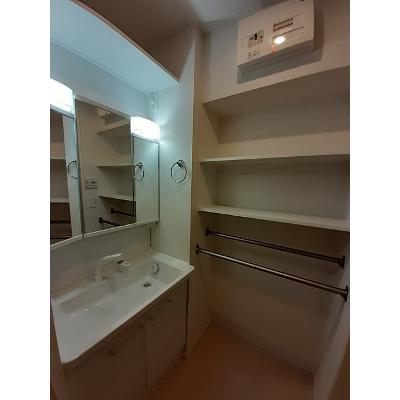 シルクロード峯澤 105【管理NO：1-024943801-01040】 ★家具家電は申し込み後に搬入します★の物件写真6