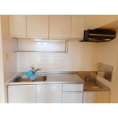 セント　グレイス 205【管理NO：1-015750501-02040】 ★家具家電は申し込み後に搬入します★の物件写真3