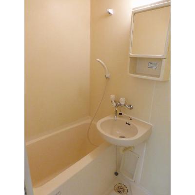 プラティークあらこ 303【管理NO：1-009436201-03030】 ★家具家電は申し込み後に搬入します 2026年08月上旬入居可能の物件写真4
