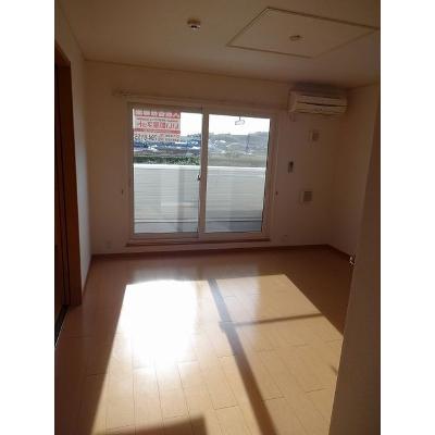 サンリット神川Ｂ 203【管理NO：1-014939902-02030】 ★家具家電は申し込み後に搬入します★ ★2026年08月中旬入居可能★の物件写真2