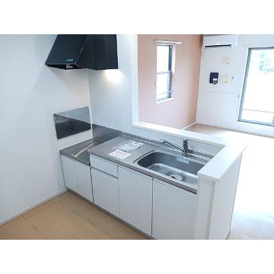 サクラ　アベニューⅡ棟 201【管理NO：1-019919802-02010】 ★家具家電は申し込み後に搬入しますの物件写真3