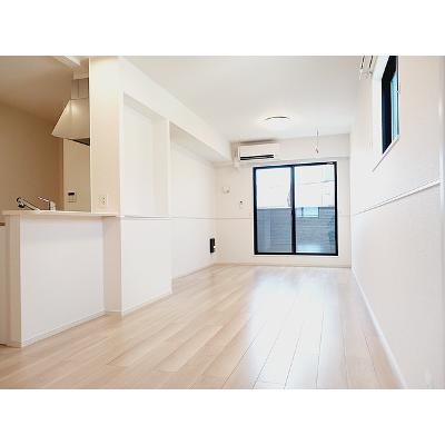 フォレスト　Ｂ 201【管理NO：1-028564802-02010】 ★家具家電は申し込み後に搬入します★の物件写真2