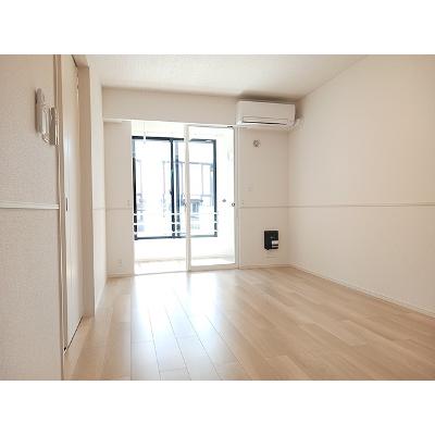 フォレスト　Ａ 105【管理NO：1-028564801-01040】 ★家具家電は申し込み後に搬入します★の物件写真2