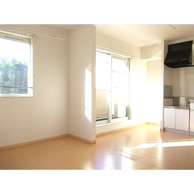 パークプレイスＵＮ（アン） 203【管理NO：1-016561701-02030】 ★家具家電は申し込み後に搬入します 2026年08月下旬入居可能の物件写真2