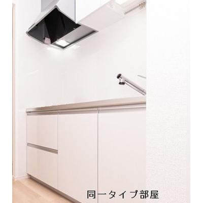 ヒカルサ四日市西浜田 203【管理NO：1-028552701-02030】 ★家具家電は申し込み後に搬入します★ ★2026年09月下旬入居可能★の物件写真3