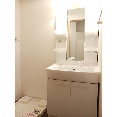 プティ・リビエール 102【管理NO：1-018547601-01020】 ★家具家電は申し込み後に搬入します★の物件写真6