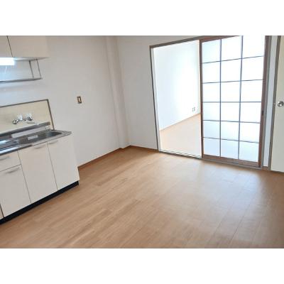 アーバンハイツＡ 2-A【管理NO：1-002586701-02010】 ★家具家電は申し込み後に搬入します★の物件写真2
