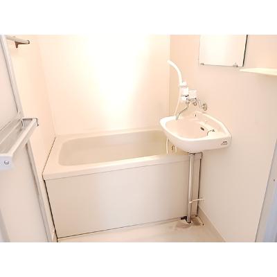 アーバンハイツＡ 2-A【管理NO：1-002586701-02010】 ★家具家電は申し込み後に搬入します★の物件写真4