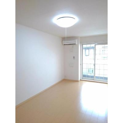 アレグリアⅠ棟 103【管理NO：1-016138601-01030】 ★家具家電は申し込み後に搬入します★ ★2026年09月下旬入居可能★の物件写真2