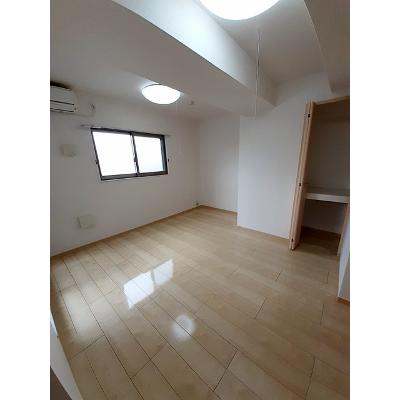 エトワール衣掛 301【管理NO：1-017289601-03010】 ★家具家電は申し込み後に搬入します 2026年07月下旬入居可能の物件写真2