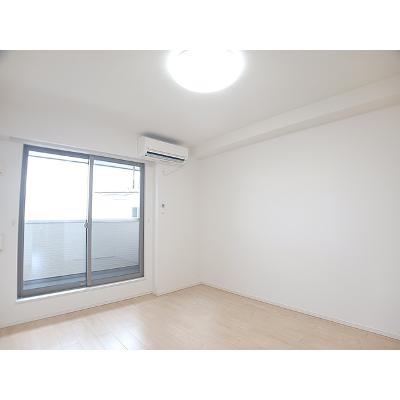 グリュック 203【管理NO：1-022903001-02030】 ★家具家電は申し込み後に搬入します★の物件写真2