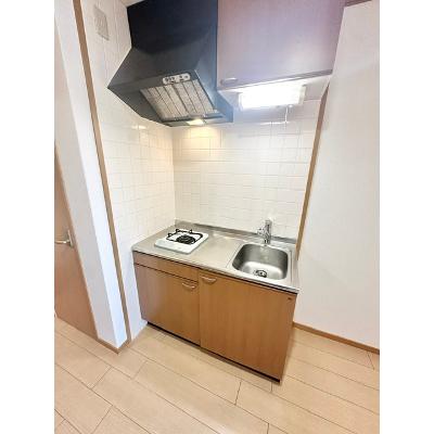 カーサポポラーレ 205【管理NO：1-012211301-02040】 ★家具家電は申し込み後に搬入します★の物件写真3
