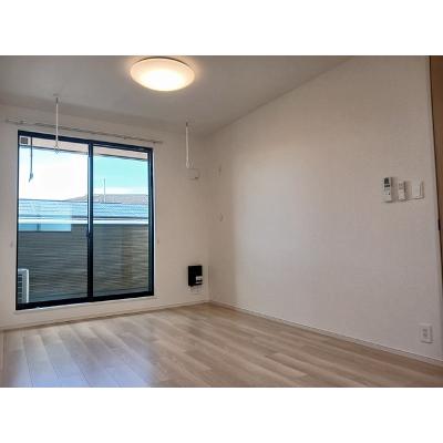 ショコラⅡ 205【管理NO：1-027459801-02040】 ★家具家電は申し込み後に搬入します 2026年08月下旬入居可能の物件写真2