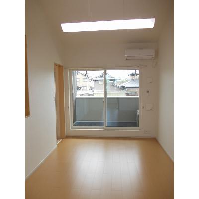 カーサ・プリート 202【管理NO：1-018281801-02020】 ★家具家電は申し込み後に搬入します★ ★2026年10月上旬入居可能★の物件写真2