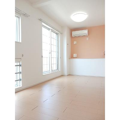 ベル　アンジュⅡ 201【管理NO：1-018333402-02010】 ★家具家電は申し込み後に搬入します★の物件写真2