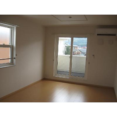 ベル・ラビイーニアＣ 205【管理NO：1-016628003-02040】 ★家具家電は申し込み後に搬入します 2026年08月下旬入居可能の物件写真2