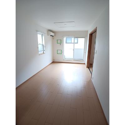 パラッツオ・クォーレＢ 201【管理NO：1-014936402-02010】 ★家具家電は申し込み後に搬入します★の物件写真2