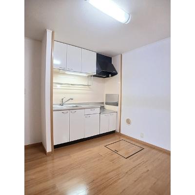 アルドーレＣ 101【管理NO：1-013592501-01010】 ★家具家電は申し込み後に搬入します★の物件写真3