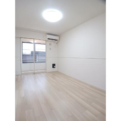 コート　エスポア 102【管理NO：1-027341001-01020】 ★家具家電は申し込み後に搬入します 2026年07月下旬入居可能の物件写真2