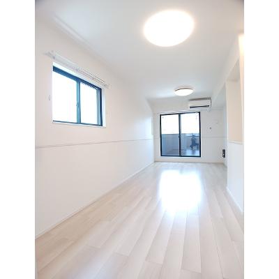 セルフィーユ　Ⅰ 204【管理NO：1-026878301-02040】 ★家具家電は申し込み後に搬入します★の物件写真2