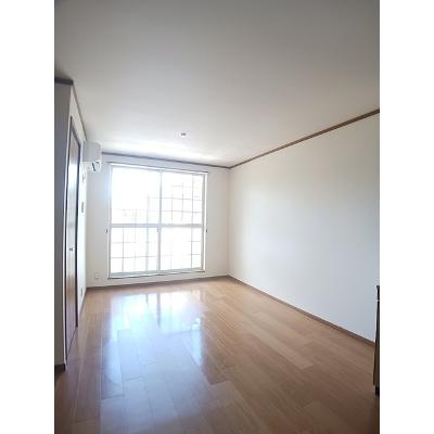 サンパティーク 203【管理NO：1-009727101-02030】 ★家具家電は申し込み後に搬入します★の物件写真2