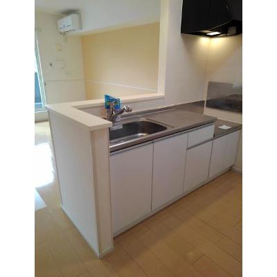 ヒッコリー　リッジ弐番館 203【管理NO：1-018086202-02030】 ★家具家電は申し込み後に搬入します 2026年08月中旬入居可能の物件写真3