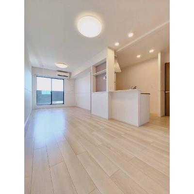 ラグヴィンド　Ⅱ 203【管理NO：1-026806102-02030】 ★家具家電は申し込み後に搬入します★の物件写真2