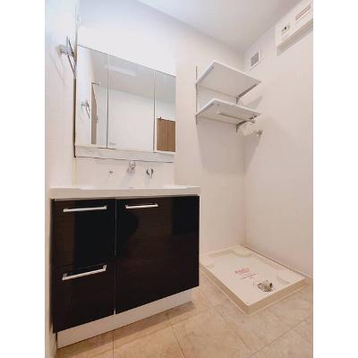 ラグヴィンド　Ⅱ 203【管理NO：1-026806102-02030】 ★家具家電は申し込み後に搬入します★の物件写真6