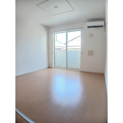 ライベックス 103【管理NO：1-017133001-01030】 ★家具家電は申し込み後に搬入します★の物件写真2
