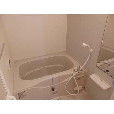 エレガンソ－レⅢ 102【管理NO：1-017661001-01020】 ★家具家電は申し込み後に搬入します★の物件写真4