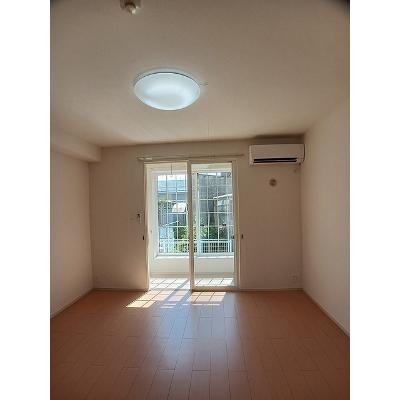 ルクレール 103【管理NO：1-018328501-01030】 ★家具家電は申し込み後に搬入しますの物件写真2