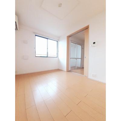 プリート　フィオーレⅡ 201【管理NO：1-018106102-02010】 ★家具家電は申し込み後に搬入します 2026年08月下旬入居可能の物件写真2