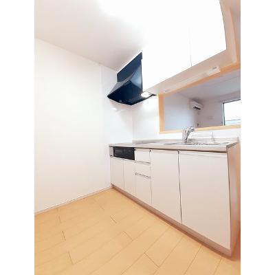プリート　フィオーレⅡ 201【管理NO：1-018106102-02010】 ★家具家電は申し込み後に搬入します 2026年08月下旬入居可能の物件写真3