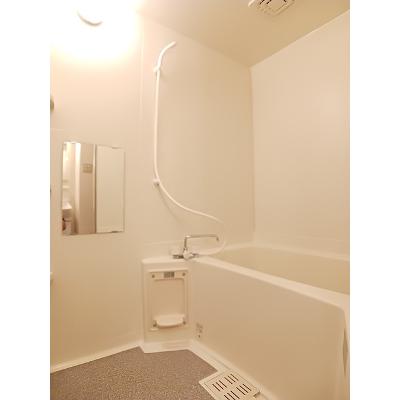 アンソレイエＢ 103【管理NO：1-011578102-01030】 ★家具家電は申し込み後に搬入します★の物件写真4