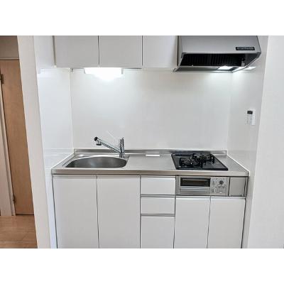 アストレア 103【管理NO：1-025445301-01030】 ★家具家電は申し込み後に搬入します 2026年07月中旬入居可能の物件写真3