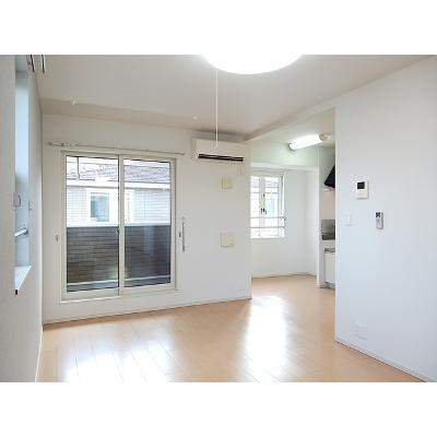リベラル　ファミリア 202【管理NO：1-018651701-02020】 ★家具家電は申し込み後に搬入します★ ★2026年10月上旬入居可能★の物件写真2