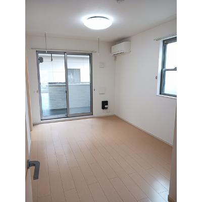 ソイビーンズ　ウッド 104【管理NO：1-019124101-01040】 ★家具家電は申し込み後に搬入します★ ★2026年08月下旬入居可能★の物件写真2