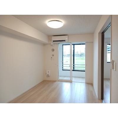 クイーンハウスⅡ　Ａ棟 102【管理NO：1-024829401-01020】 ★家具家電は申し込み後に搬入します★の物件写真2