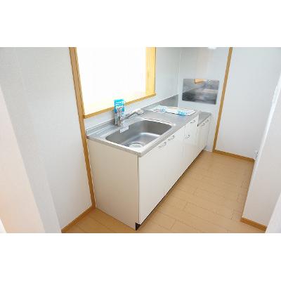 apartment 埼玉県三郷市泉１丁目１７－１ 

↓地図はこちらから