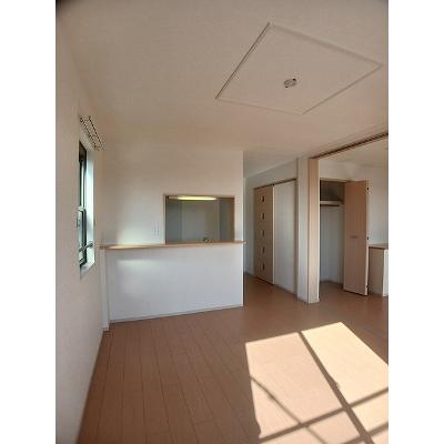 エスターテ 201【管理NO：1-019453601-02010】 ★家具家電は申し込み後に搬入します★の物件写真2