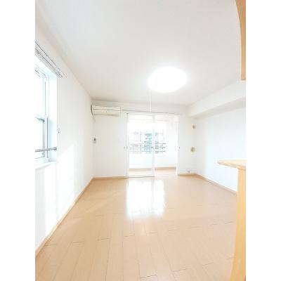 ソレアードⅢ 201【管理NO：1-016374202-02010】 ★家具家電は申し込み後に搬入します 2026年07月下旬入居可能の物件写真2