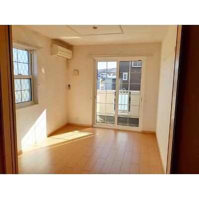 カーサドルチェ 104【管理NO：1-015438402-01040】 ★家具家電は申し込み後に搬入します 2026年08月下旬入居可能の物件写真2